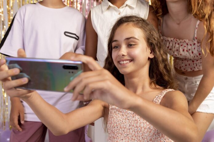 close-up-kids-taking-selfie-party